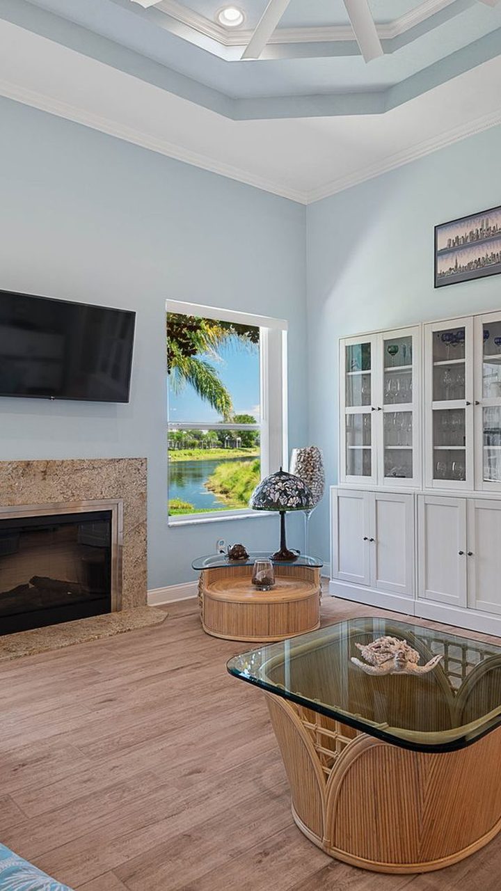 Video preview: family room with lake view at 18 N Park Lane